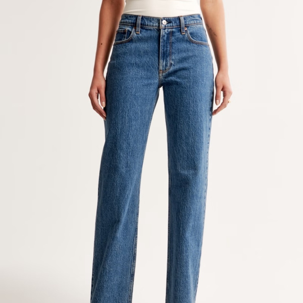Abercrombie Women’s low rise baggy jeans